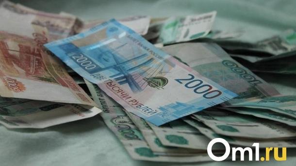 Замглавы налоговой инспекции обвиняется в получении взятки в Новосибирске