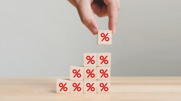 РСХБ вводит для омичей долгосрочные вклады в юанях