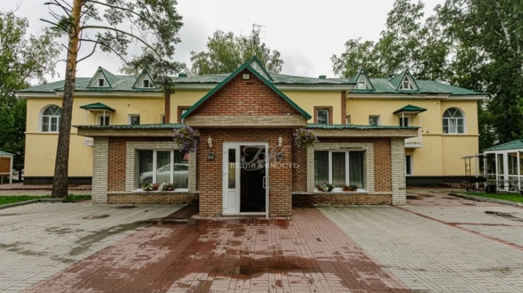 В Новосибирске за 71 млн рублей продают усадьбу, в которой отдыхали Лепс и Билан