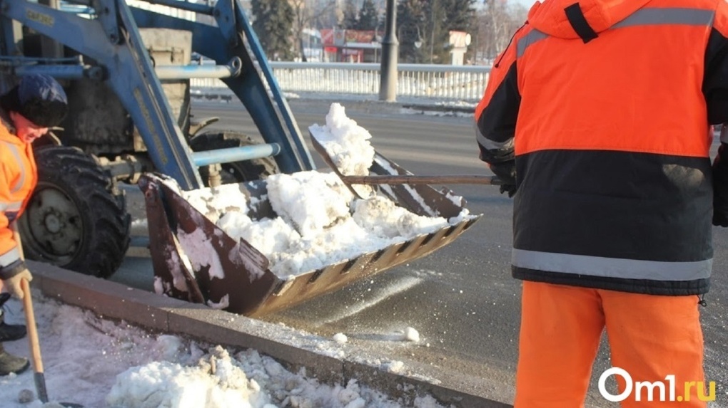 «Два десятка разных направлений»: на дорогах Омска идёт масштабная подготовка к зиме