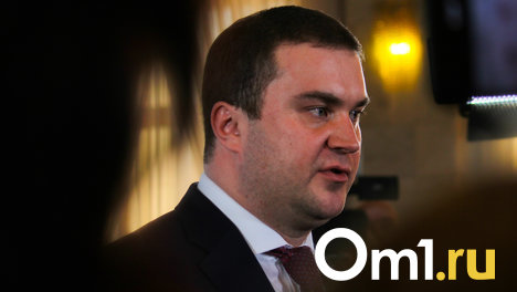 Врио губернатора Хоценко показал жене «G-Drive Арену» и пригласил её в Омск