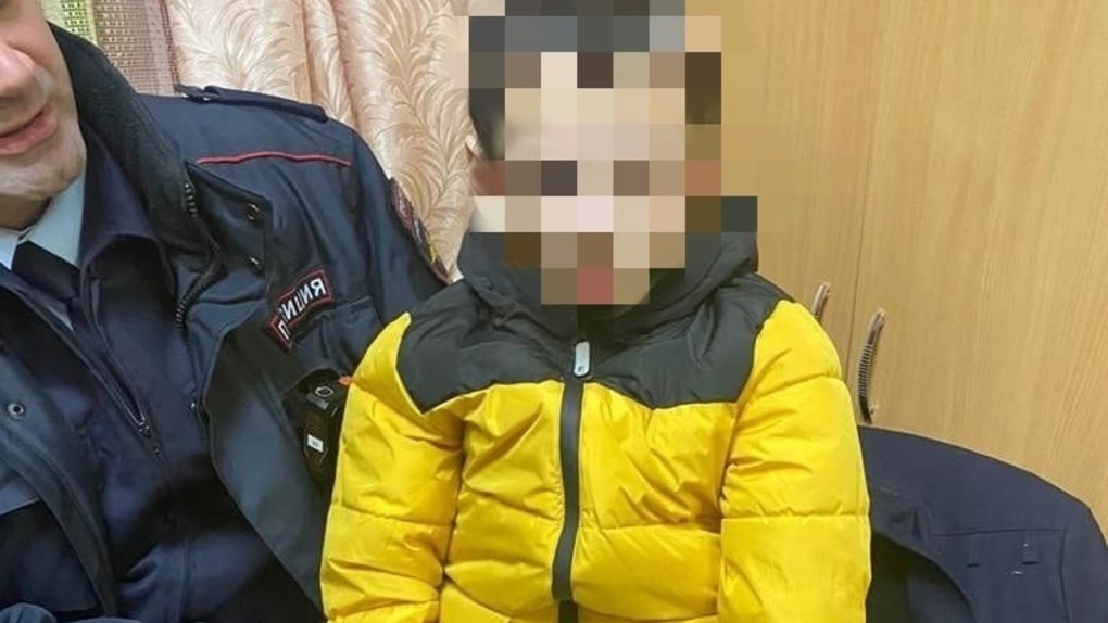 В новосибирском МЖК нашли 7-летнего мальчика без родителей