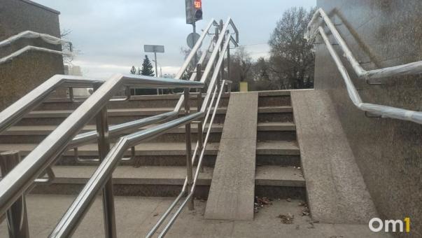 В Омске отремонтировали часть подземного перехода у Театральной площади