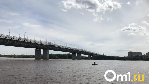 На метромосту у машины отлетело колесо