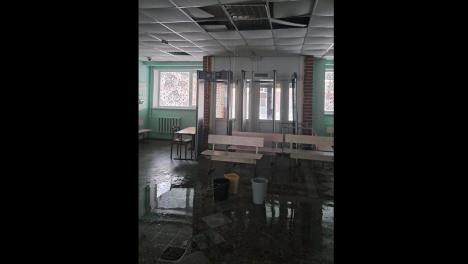 Омская прокуратура потребовала возместить ущерб пострадавшей от потопа школе