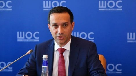 Гендиректора центра «Вектор» могли уволить из-за романа с подчиненной