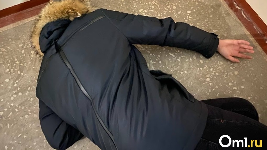 Труп в торговом зале: тело мужчины обнаружили в супермаркете Омска