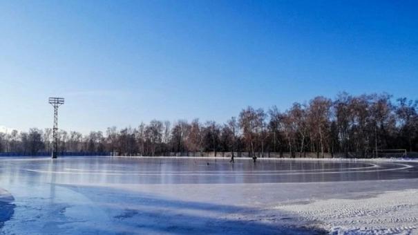 В Омске на «Красной звезде» открыли самый большой городской каток