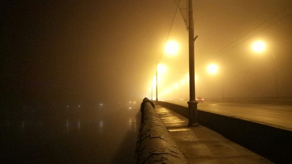 Омичи обсуждают «сайлентхилловский» туман, накрывший город: фото