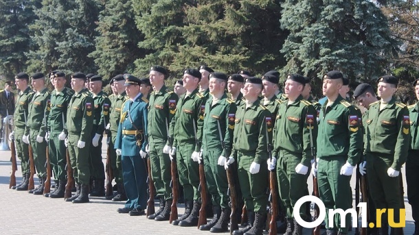 Новосибирцам начали рассылать повестки в армию