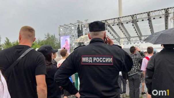 В Омске введут доплату полицейским, занимающимся охраной общественного порядка