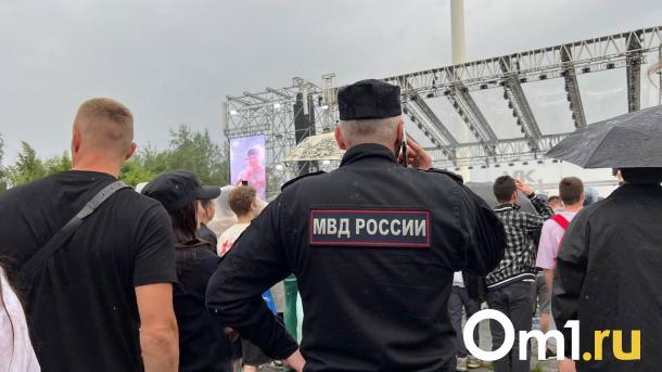 В Омске введут доплату полицейским, занимающимся охраной общественного порядка