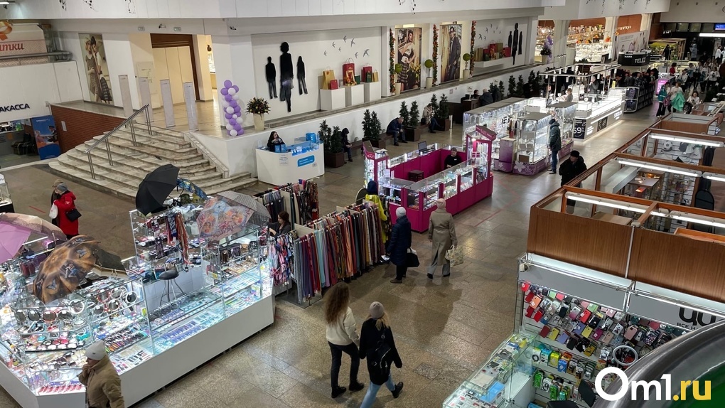 В Омске массово продают торговые комплексы