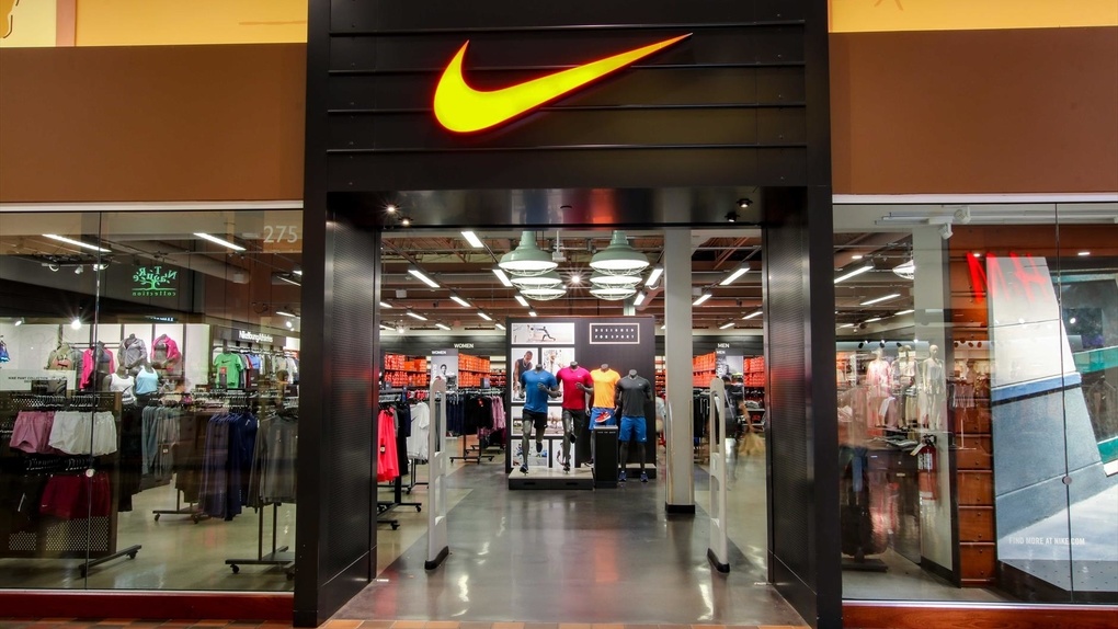 Производитель одежды и обуви Nike уходит из РФ