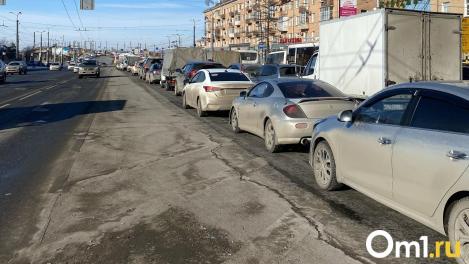В Омске прокуратура отреагировала на массовые жалобы о повреждении машин