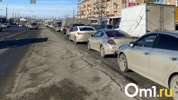 В Омске прокуратура отреагировала на массовые жалобы о повреждении машин