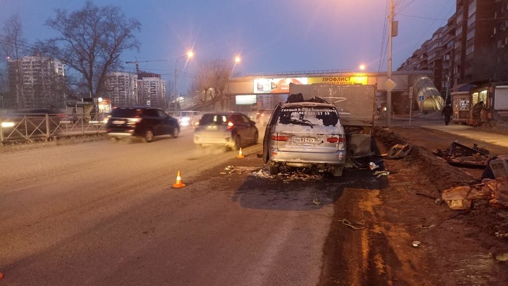 Трое погибли и шестеро пострадали: страшное ДТП произошло в Новосибирске. ФОТО И ВИДЕО