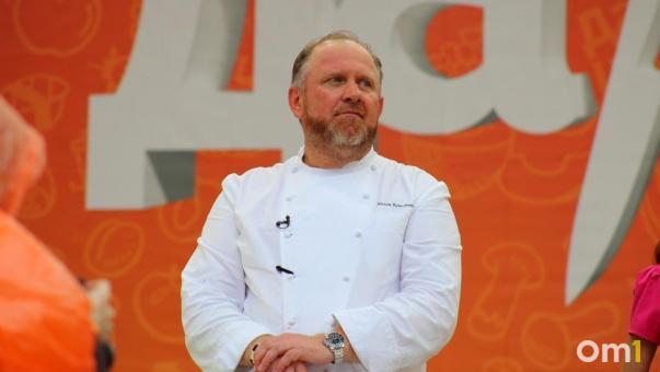 Омский повар на «Битве шефов» попал в команду Ивлева