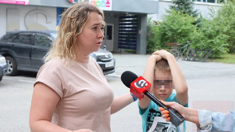 Держался за спину и плакал: 8-летний мальчик сломал позвоночник в развлекательном центре в Новосибирске