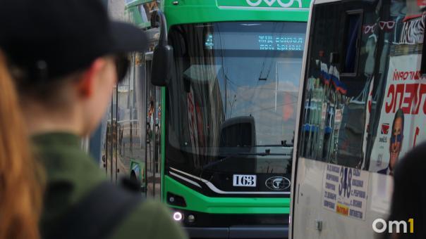 В Омске на один день изменится схема движения двух автобусов