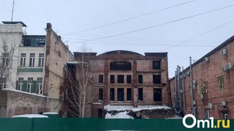 Последняя стена. В центре Омска продадут памятник архитектуры, от которого почти ничего не осталось