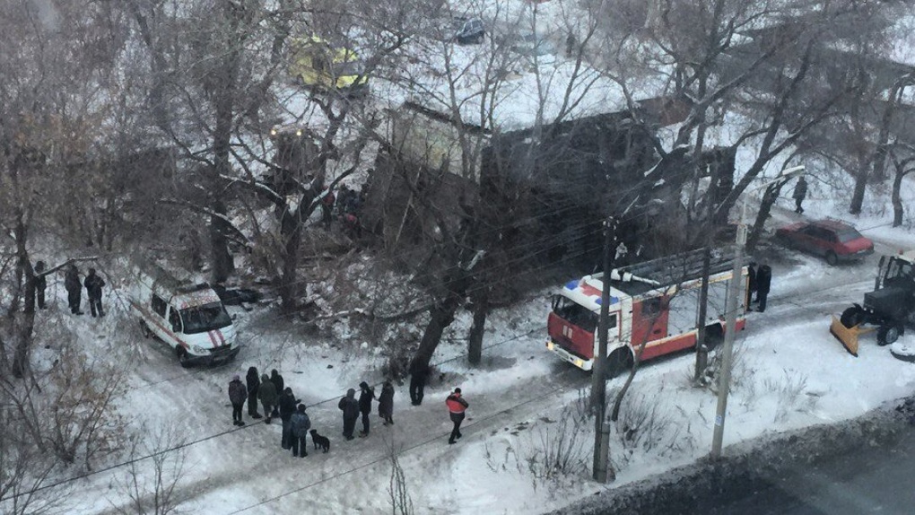 В центре Омска обрушилось здание