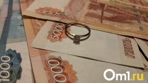 Омичи стали почти в два раза чаще покупать обручальные кольца