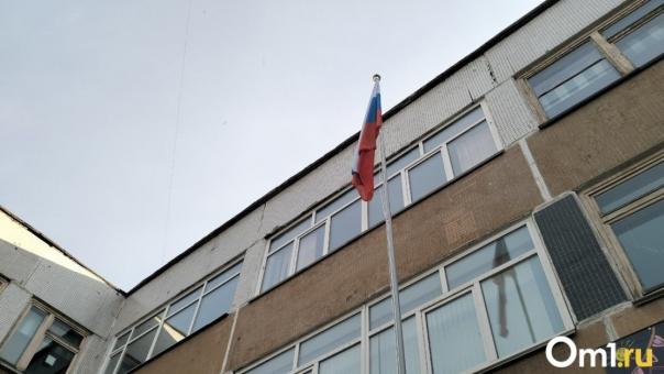 Кто детей научит? В омских школах и детских садах дефицит педагогов