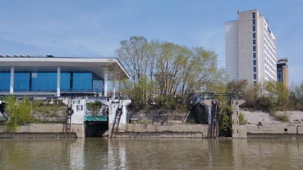 Суд постановил вернуть государству причалы у Оми и Иртыша