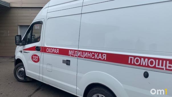 Тело 15-летнего подростка обнаружили под окнами многоэтажки в Новосибирске. ФОТО