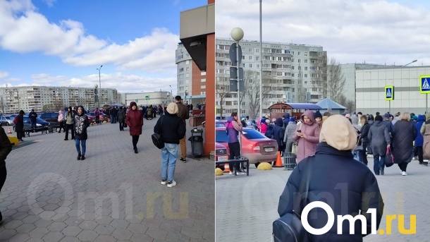 В Омске эвакуировали ТЦ «Фестиваль»
