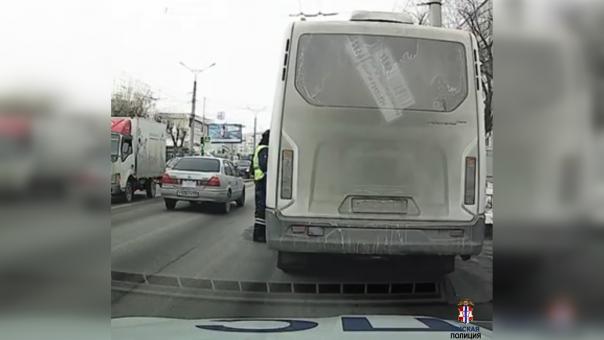 В разгар рабочего дня водителя маршрутки отправили за решётку на 5 суток