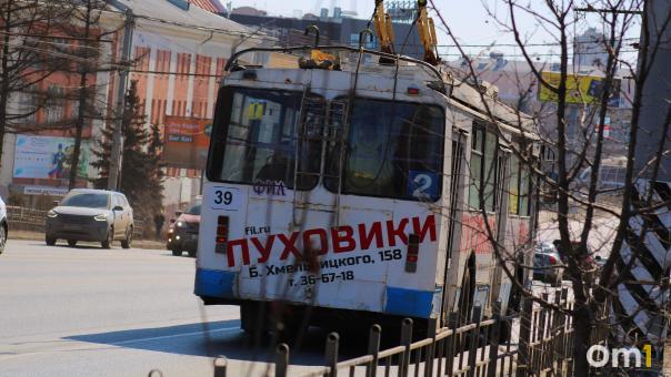 Омские троллейбусы заплатят за то, что слишком много заработали