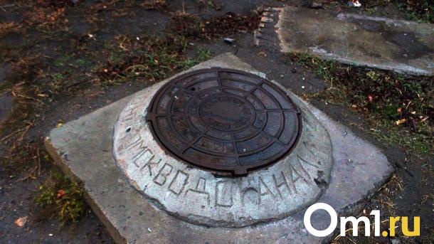 В Омске для спасения от дождя чистят ливнёвки и откачивают воду