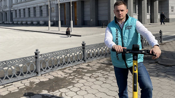 В Омске «Новые люди» запустили школу безопасного вождения электросамокатов