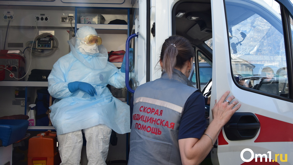 LIVE: Коронавирус в Новосибирске обострил нехватку мест в госпиталях. Срочное заявление медика