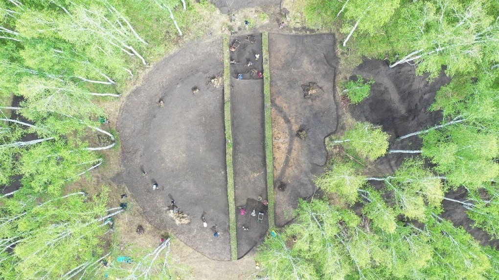 Археологи нашли в Омской области загадочный подкурганновый ров