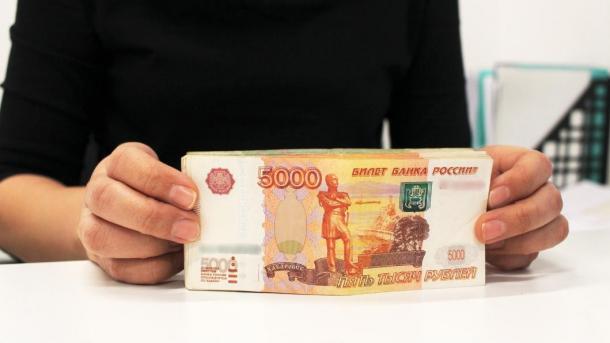 Дроппер вернул 520 тысяч рублей жертве биткоин-мошенников в Новосибирске