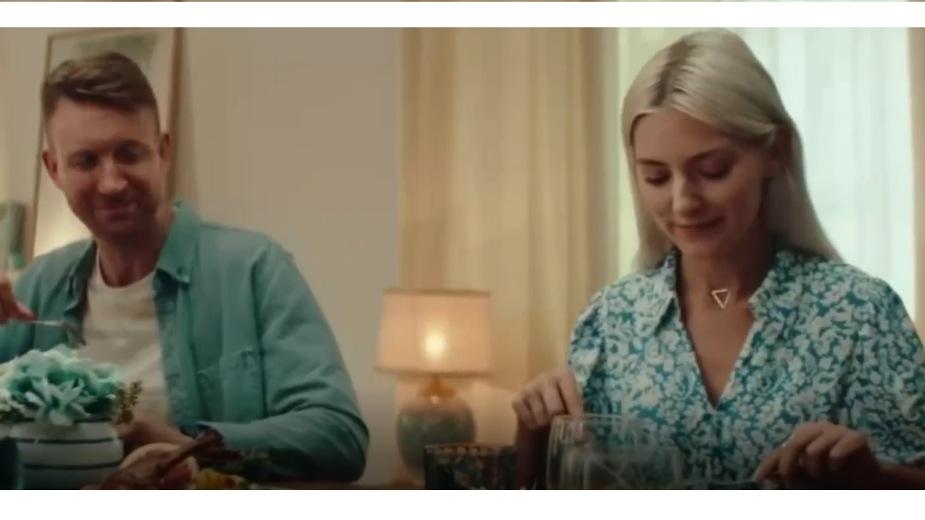 Омская порноактриса Eva Elfie снялась в ироничной рекламе