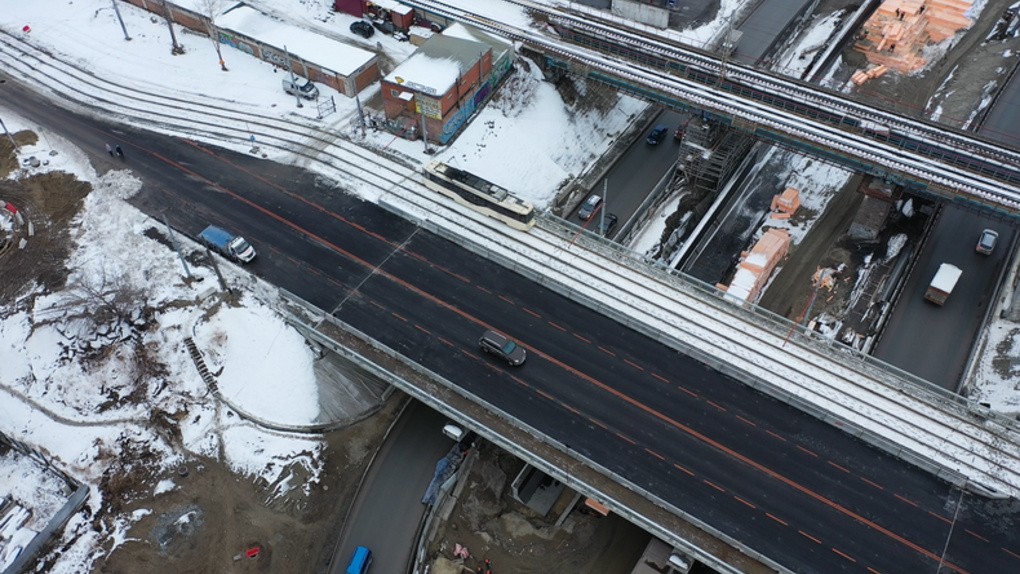 Зыряновский путепровод открыли для движения транспорта в Новосибирске