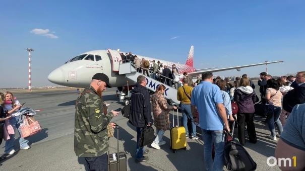 В Омске на час задержали вылет самолёта в Москву