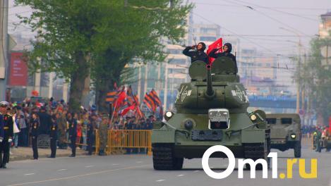 В Омске сэкономили полмиллиона рублей на украшении города к 9 Мая