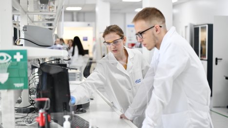 Компания «Газпромнефть - СМ» помогла ведущим учебным заведениям Омска профессиональной экспертизой