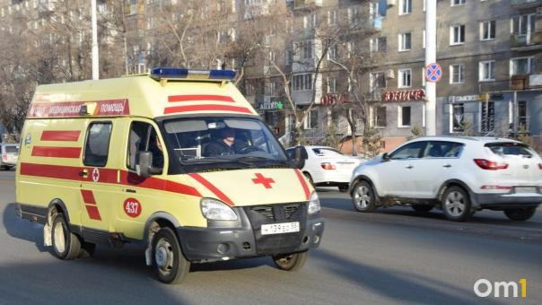 Под Омском уазик задавил школьницу