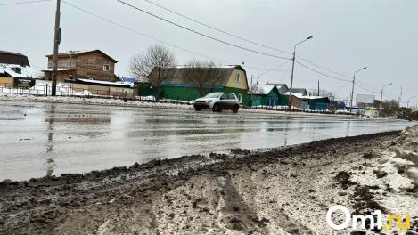 Дороги в частном секторе Омска перестали ремонтировать грязью с центральных улиц