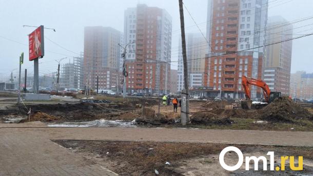 В Омске изменится работа светофоров на пересечении улиц Перелёта и Степанца