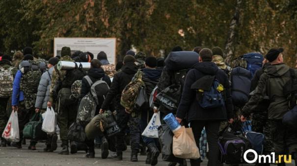 Омская фабрика сменила курс со школьных рюкзаков на армейские