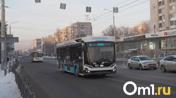 Омичей призвали пройти опрос на тему общественного транспорта