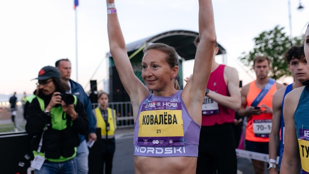 Омская бегунья заняла второе место на марафоне «Белые ночи»