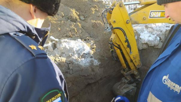 Из-за прорыва газопровода перекрыли дорогу под Новосибирском
